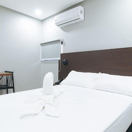 Sunny Day Residences Antipolo Buitenkant foto