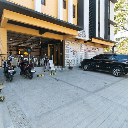 Sunny Day Residences Antipolo Buitenkant foto
