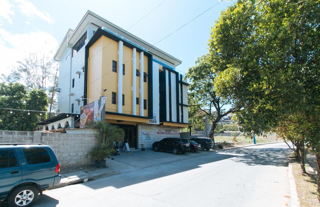 Sunny Day Residences Antipolo Buitenkant foto